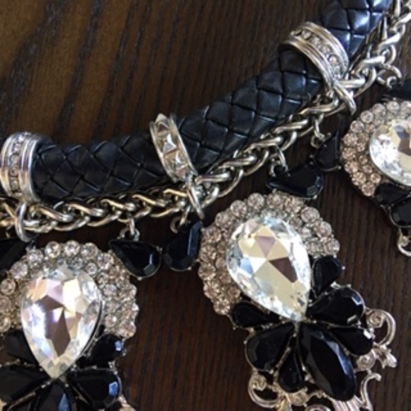 Black Leather Statement Necklace - Picture 3 of 3